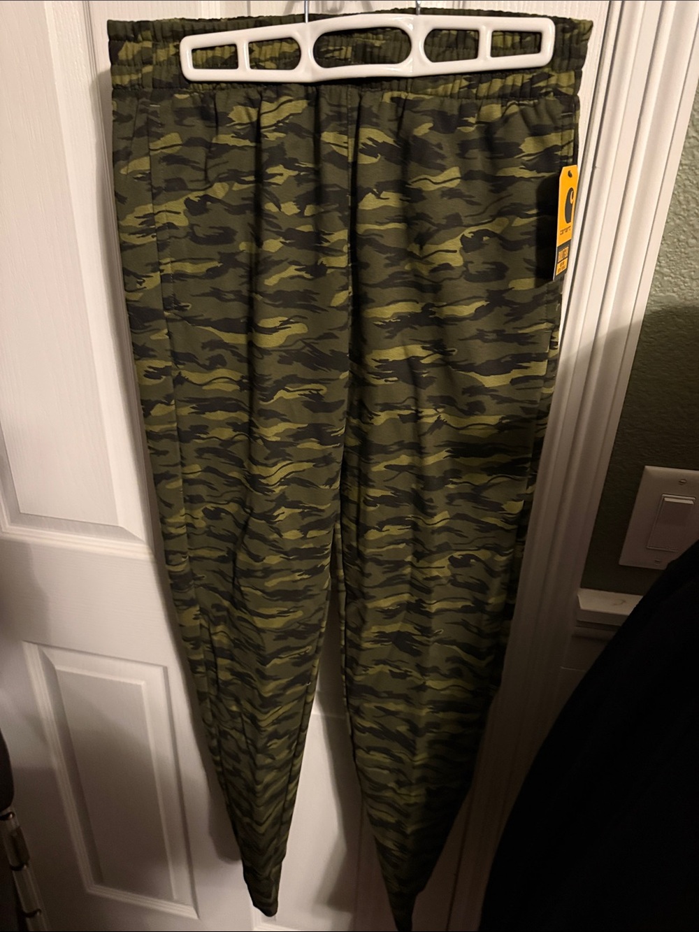 Carhartt Boys Olive Green Camo Joggers size L 14/16 NWT